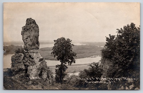 Savanna illinois rocks - illinois,